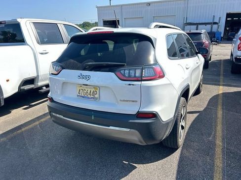 Used 2019 Jeep Cherokee Limited FWD image 3