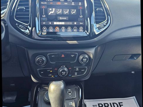 Used 2020 Jeep Compass Limited AWD/4WD image 28