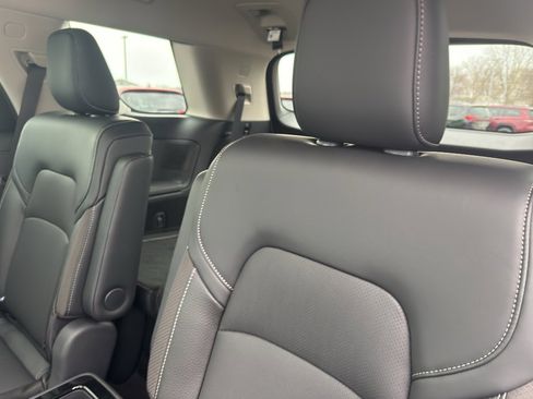 New 2026 Nissan Pathfinder SL image 35