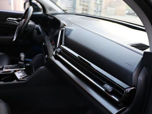 Used 2023 Kia Sportage EX FWD image 10