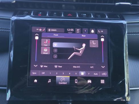 New 2025 Jeep Grand Cherokee L Altitude image 16