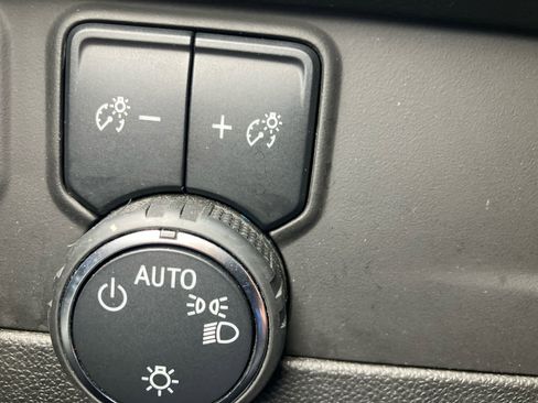 Used 2023 Chevrolet Tahoe LT AWD/4WD image 16