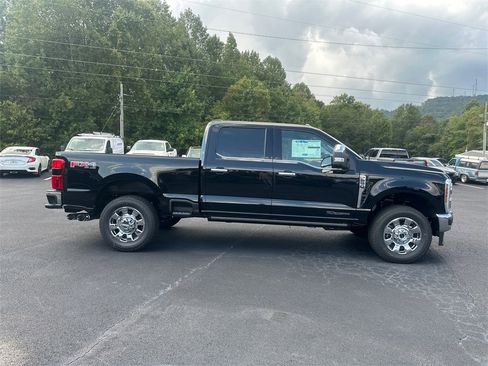 New 2026 Ford F250 Lariat w/ Lariat Premium Package image 4
