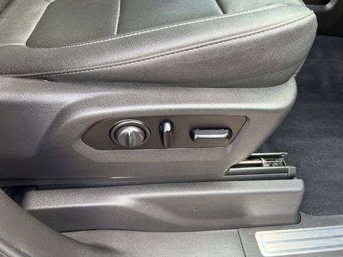 Used 2021 Chevrolet Silverado 3500 LTZ w/ LTZ Convenience Package image 67