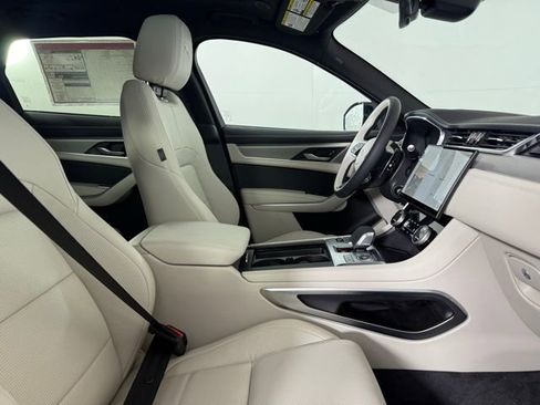 Used 2025 Jaguar F-PACE R-Dynamic S image 36