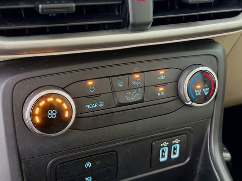 Used 2018 Ford EcoSport S image 18