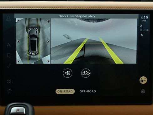 Used 2024 Land Rover Defender 130 S image 31