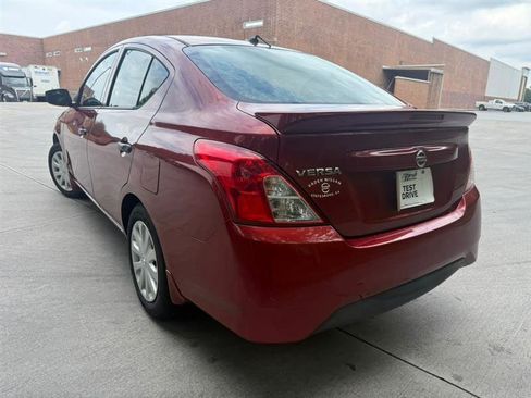 Used 2017 Nissan Versa S Plus FWD image 2
