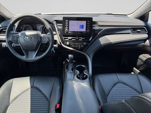 Used 2024 Toyota Camry SE FWD image 14