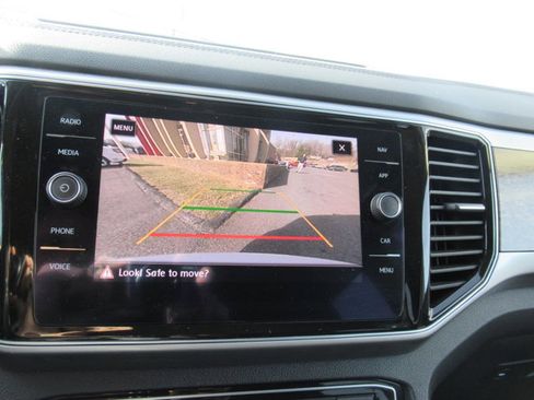 Used 2019 Volkswagen Atlas SEL Premium image 32