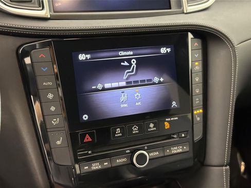 Used 2023 INFINITI QX50 Luxe image 15