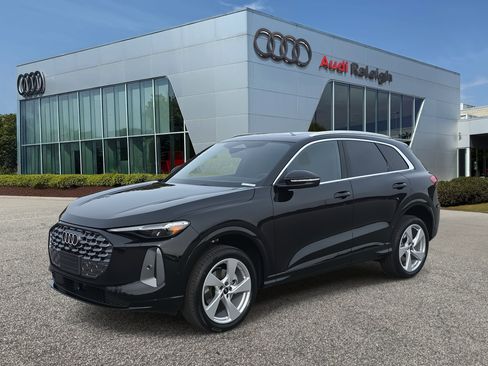 New 2025 Audi Q5 Premium Plus image 1