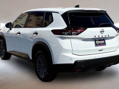 Used 2024 Nissan Rogue S FWD image 4