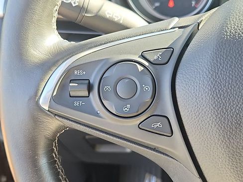Certified 2020 Buick Envision Essence FWD image 21