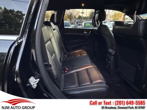 Used 2017 Jeep Grand Cherokee Limited AWD/4WD image 43
