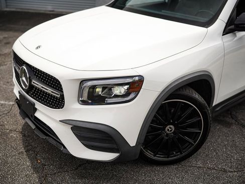 Used 2021 Mercedes-Benz GLB 250 4MATIC w/ AMG Line image 2