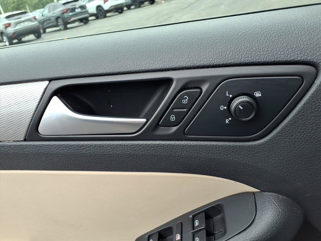 Used 2018 Volkswagen Jetta Wolfsburg Edition FWD image 16