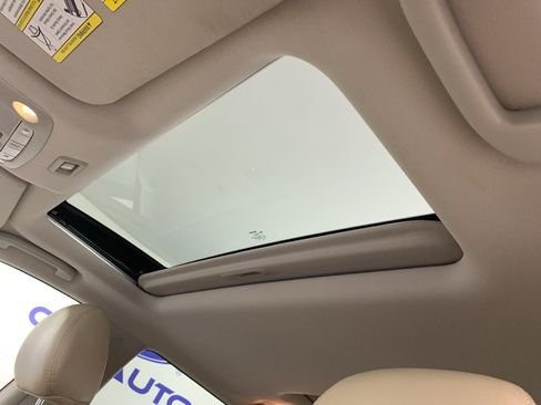 Used 2020 Nissan Rogue SV image 30