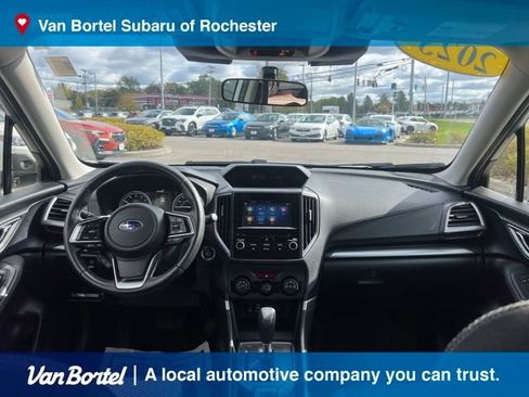 Used 2023 Subaru Forester Premium AWD/4WD image 12