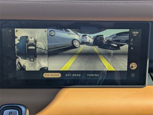 Used 2024 Land Rover Defender 110 X-Dynamic SE image 31