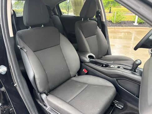 Used 2022 Honda HR-V LX image 33