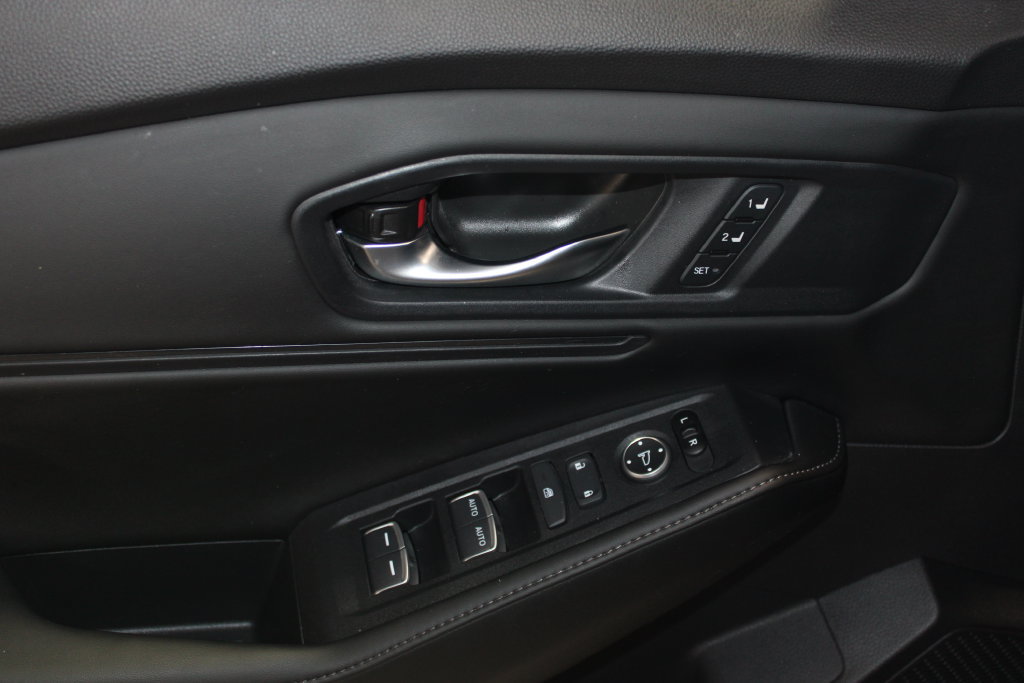 Used 2024 Honda Accord Sport image 6