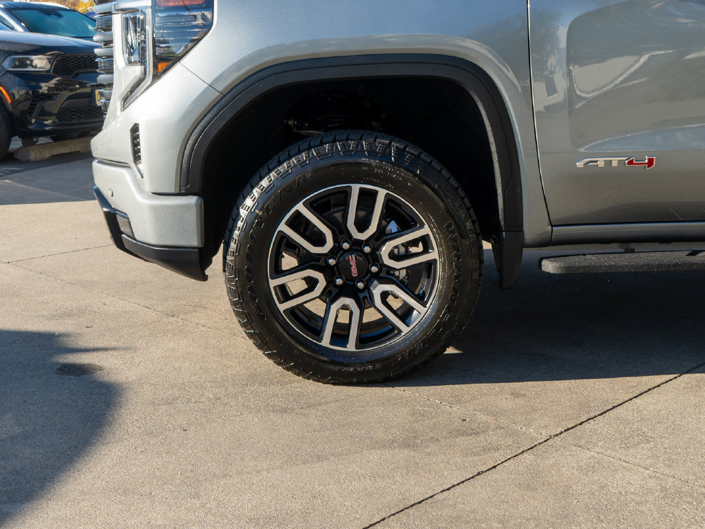 Used 2026 GMC Sierra 1500 AT4 w/ AT4 Premium Package AWD/4WD image 33