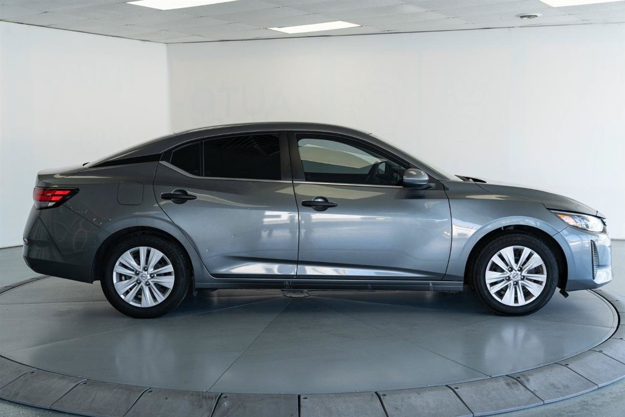 Used 2025 Nissan Sentra S FWD image 9