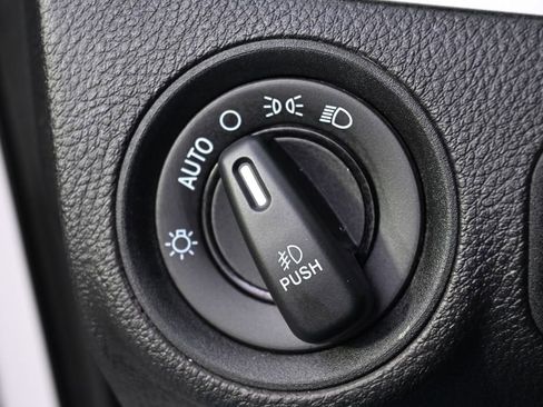 Used 2017 Dodge Journey SXT image 25