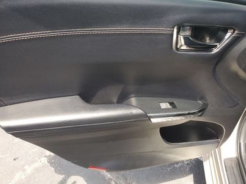 Used 2015 Toyota Avalon XLE FWD image 16
