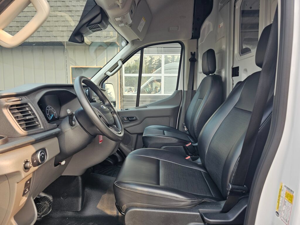 Used 2025 Ford Transit 250 148 High Roof AWD image 19
