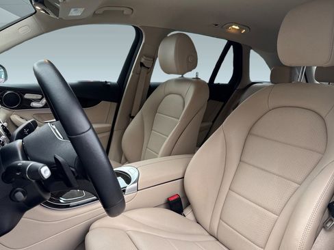 Certified 2022 Mercedes-Benz GLC 300 4MATIC image 17