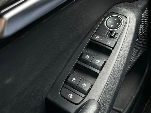 Used 2024 Kia Seltos EX image 12