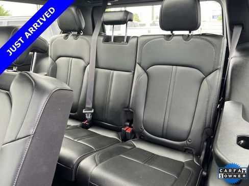 Certified 2024 Jeep Wagoneer 2WD w/ Premium Group I image 21