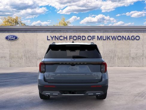 New 2026 Ford Explorer Active w/ Active Comfort Package AWD/4WD image 5