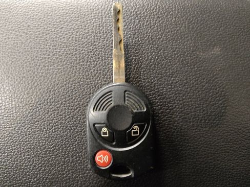 Used 2017 Ford Escape S image 32