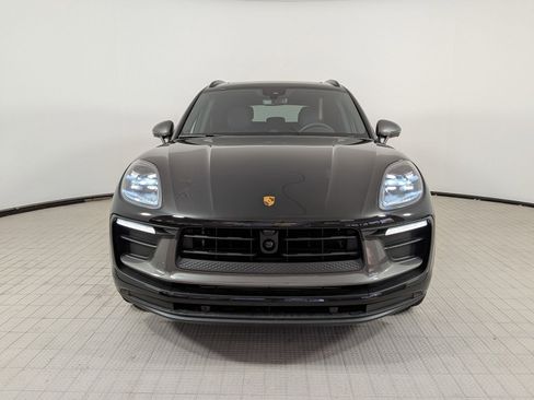 Used 2026 Porsche Macan AWD/4WD image 6
