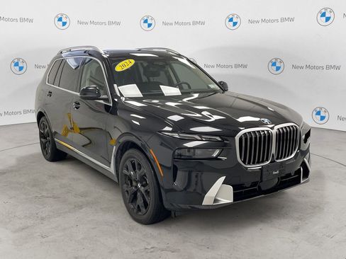 Used 2024 BMW X7 xDrive40i image 5