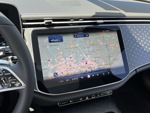 New 2026 Mercedes-Benz E 350 4MATIC Sedan image 18