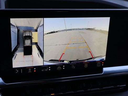 Used 2025 GMC Sierra 2500 SLT w/ Texas SLT Premium Package image 30