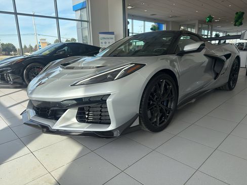 New 2026 Chevrolet Corvette ZR1 w/ ZR1 Carbon Fiber Aero Package image 28