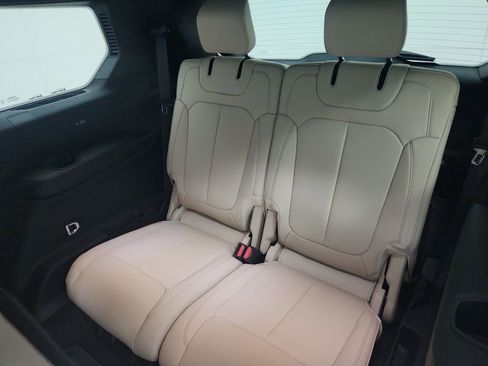 New 2025 Jeep Grand Cherokee L Limited w/ Trailer Tow Package image 32