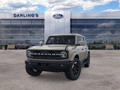 New 2026 Ford Bronco Outer Banks AWD/4WD image 2