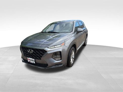 Used 2019 Hyundai Santa Fe SE AWD/4WD image 4