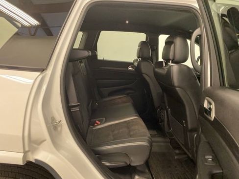 Used 2021 Jeep Grand Cherokee Laredo X AWD/4WD image 29