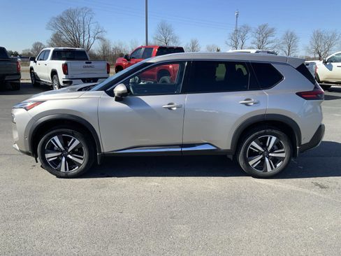 Used 2023 Nissan Rogue Platinum image 10