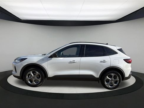 Used 2025 Ford Escape ST-Line AWD/4WD image 4