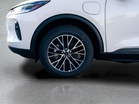 Certified 2024 Ford Escape Base image 8