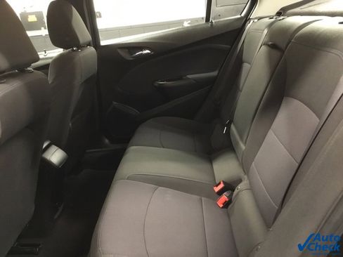 Used 2017 Chevrolet Cruze LT image 29