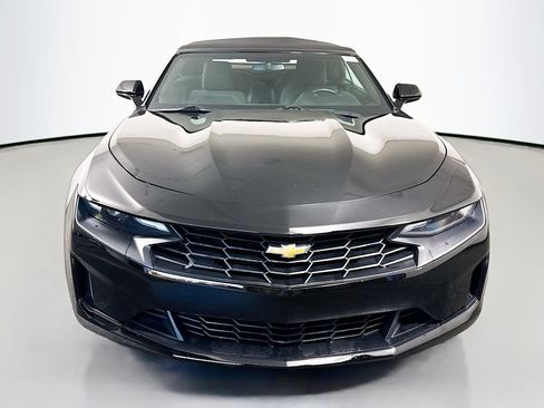 Used 2019 Chevrolet Camaro LT image 2